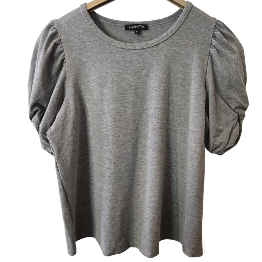 CQ by CQ puff-sleeve gray top, summery, soft, and easy care! 🩶